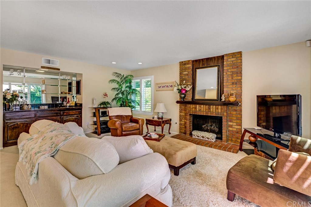 27342 Capricho Mission Viejo, CA 92692 - Photo 19 of 59