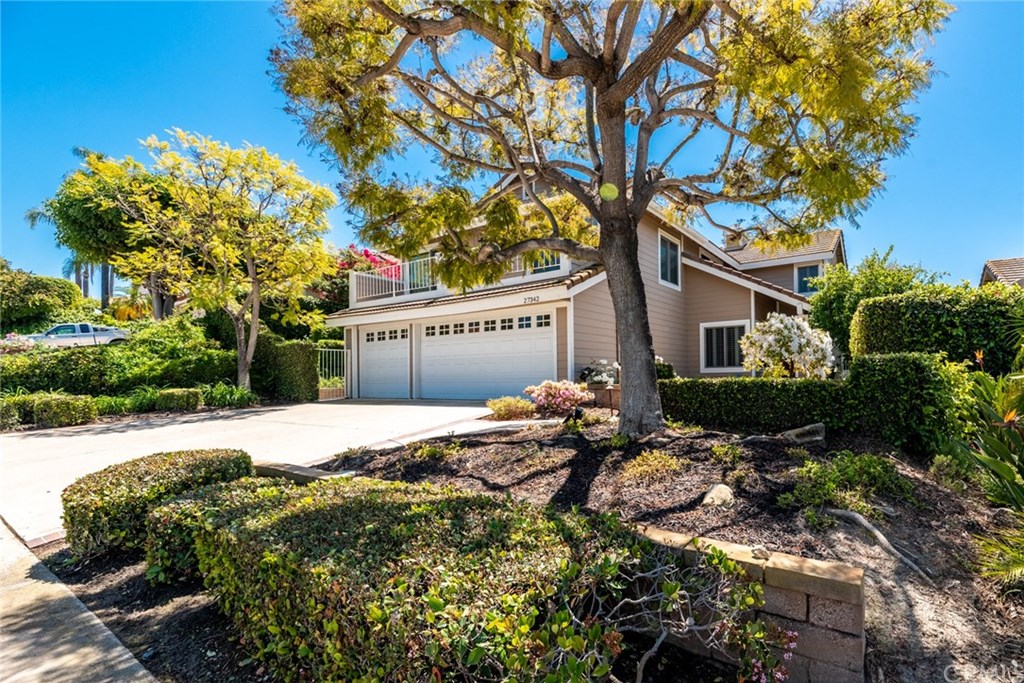 27342 Capricho Mission Viejo, CA 92692 - Photo 3 of 59