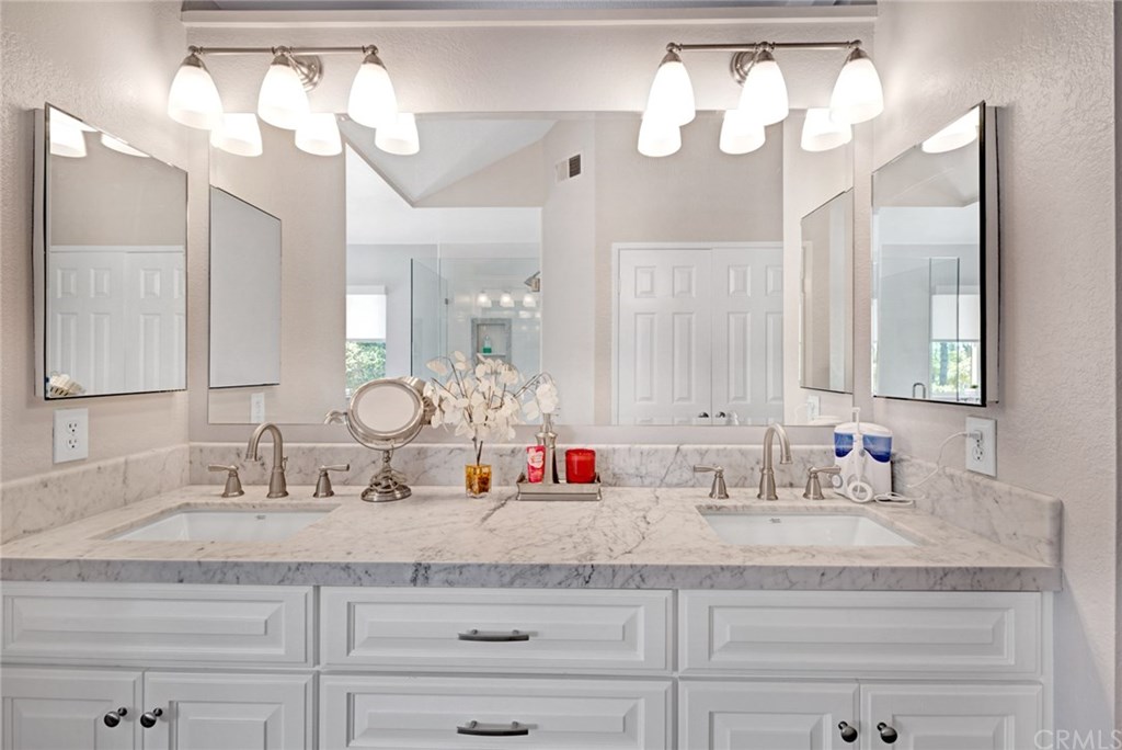 27342 Capricho Mission Viejo, CA 92692 - Photo 30 of 59