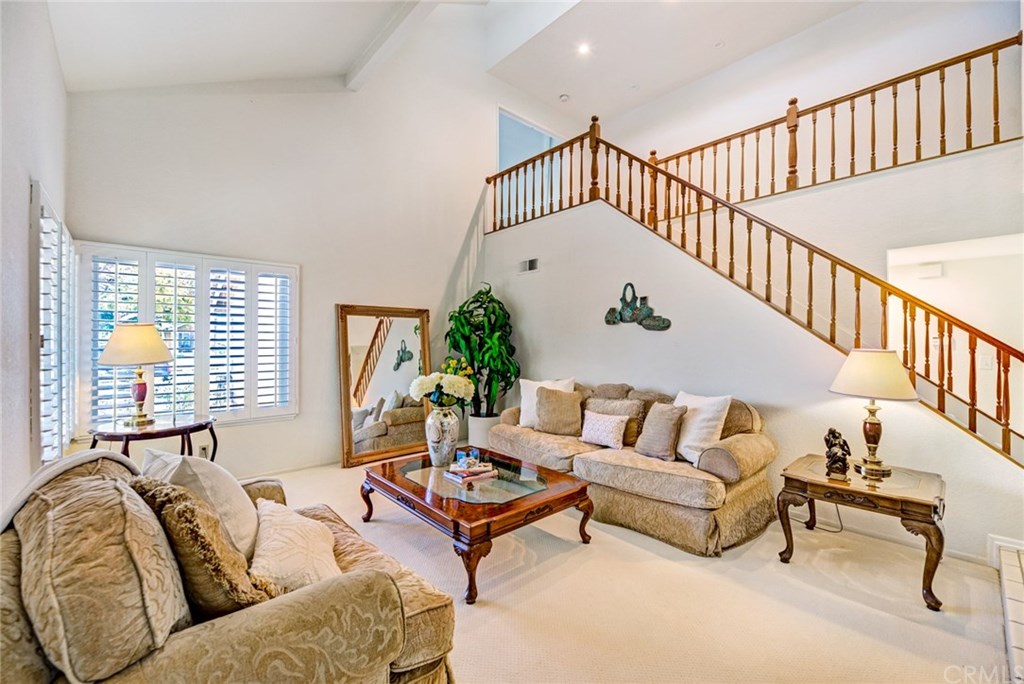 27342 Capricho Mission Viejo, CA 92692 - Photo 4 of 59