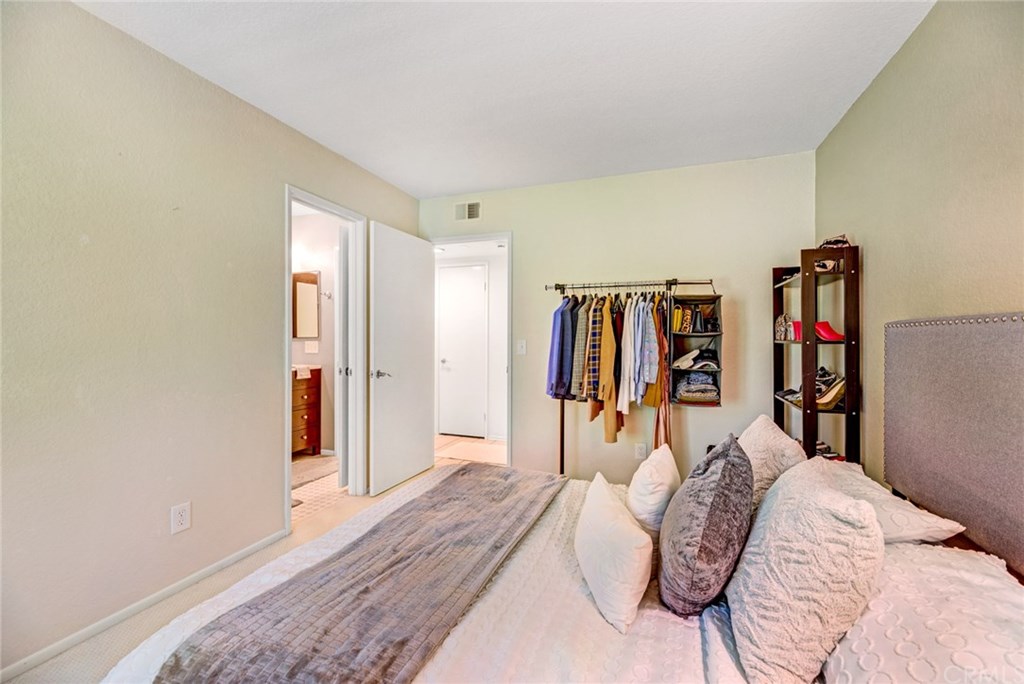 27342 Capricho Mission Viejo, CA 92692 - Photo 34 of 59