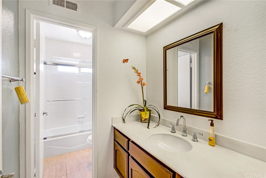 27342 Capricho Mission Viejo, CA 92692 - Photo 46 of 59