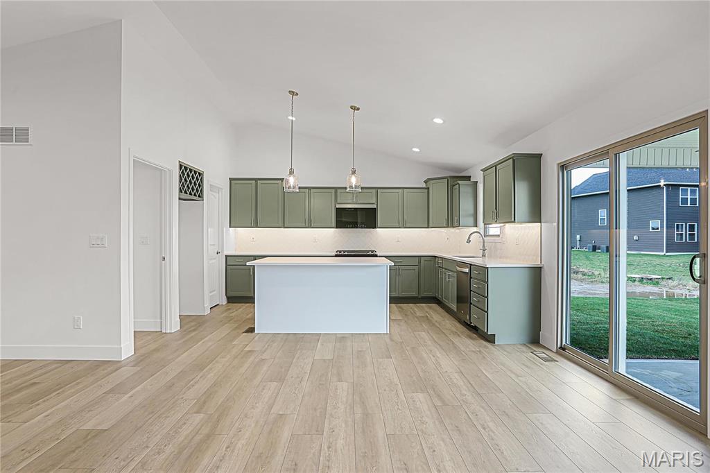 404 Rumsfeld Drive Troy, IL 62294 - Photo 11 of 32