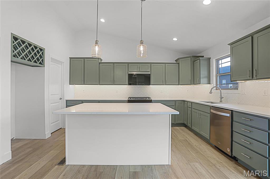 404 Rumsfeld Drive Troy, IL 62294 - Photo 13 of 32