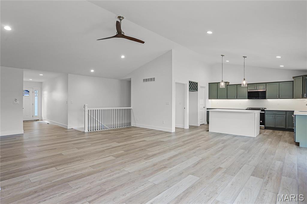 404 Rumsfeld Drive Troy, IL 62294 - Photo 10 of 32