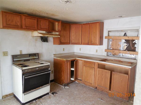 135 Pendleton Avenue Springfield, MA 01109 - Photo 6 of 13 Gallery Image 6