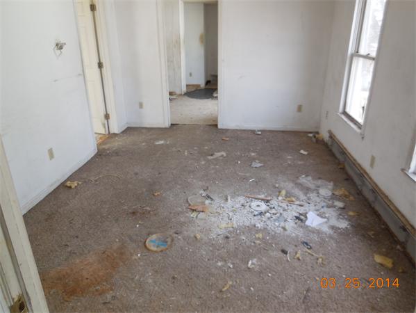 135 Pendleton Avenue Springfield, MA 01109 - Photo 10 of 13 Gallery Image 10