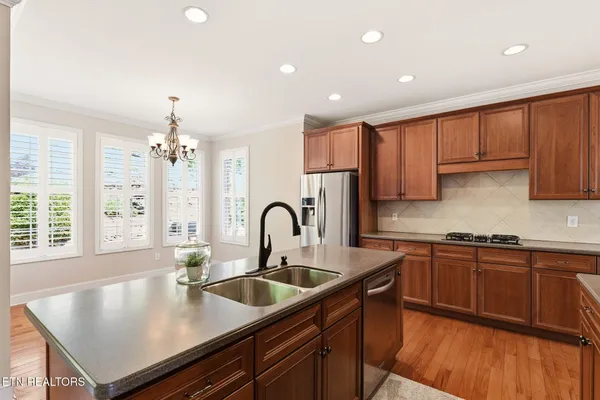 $774,900 | 10300 Evening Ridge Lane, Knoxville, TN 37922