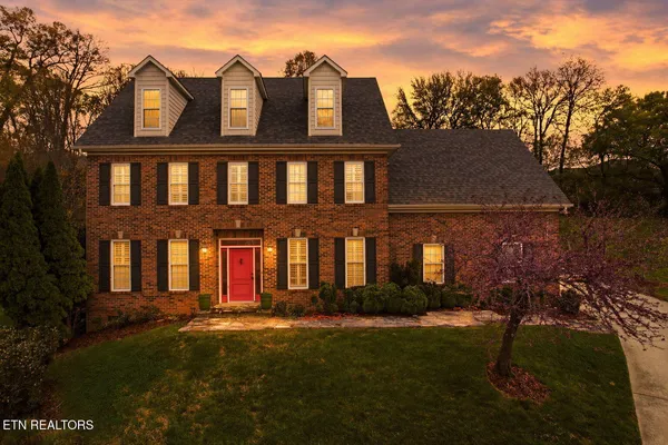 $774,900 | 10300 Evening Ridge Lane, Knoxville, TN 37922