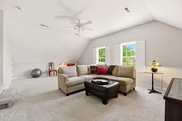 $774,900 | 10300 Evening Ridge Lane, Knoxville, TN 37922