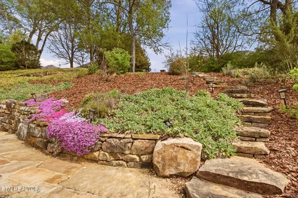 $774,900 | 10300 Evening Ridge Lane, Knoxville, TN 37922