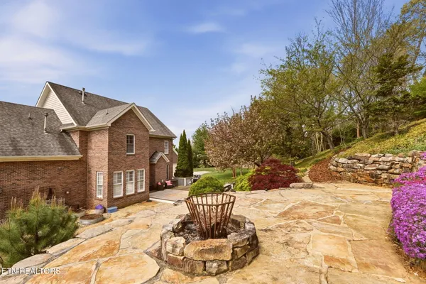 $774,900 | 10300 Evening Ridge Lane, Knoxville, TN 37922