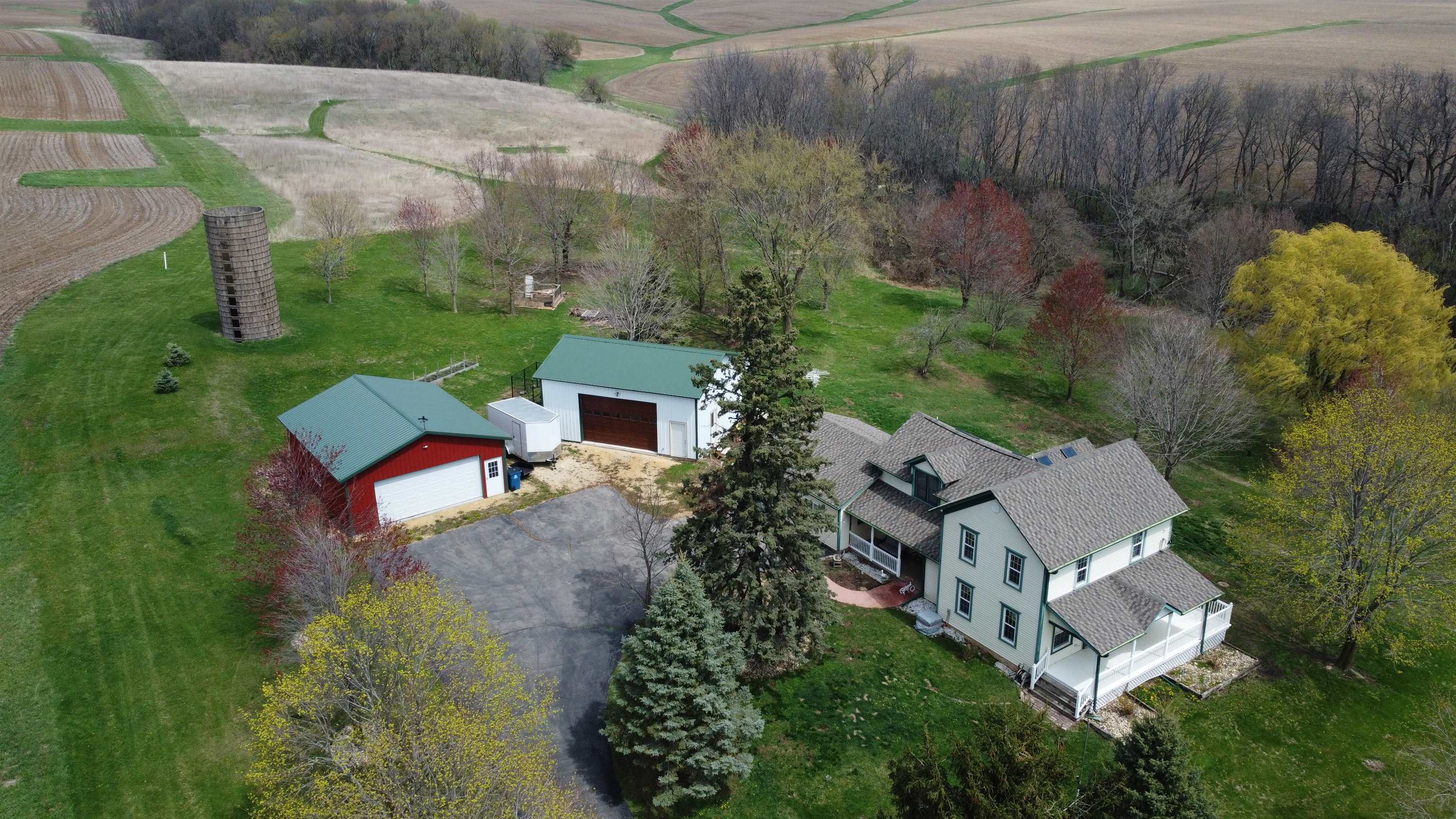 24205 Payne Road Shannon, IL 61078 - Photo 1 of 27