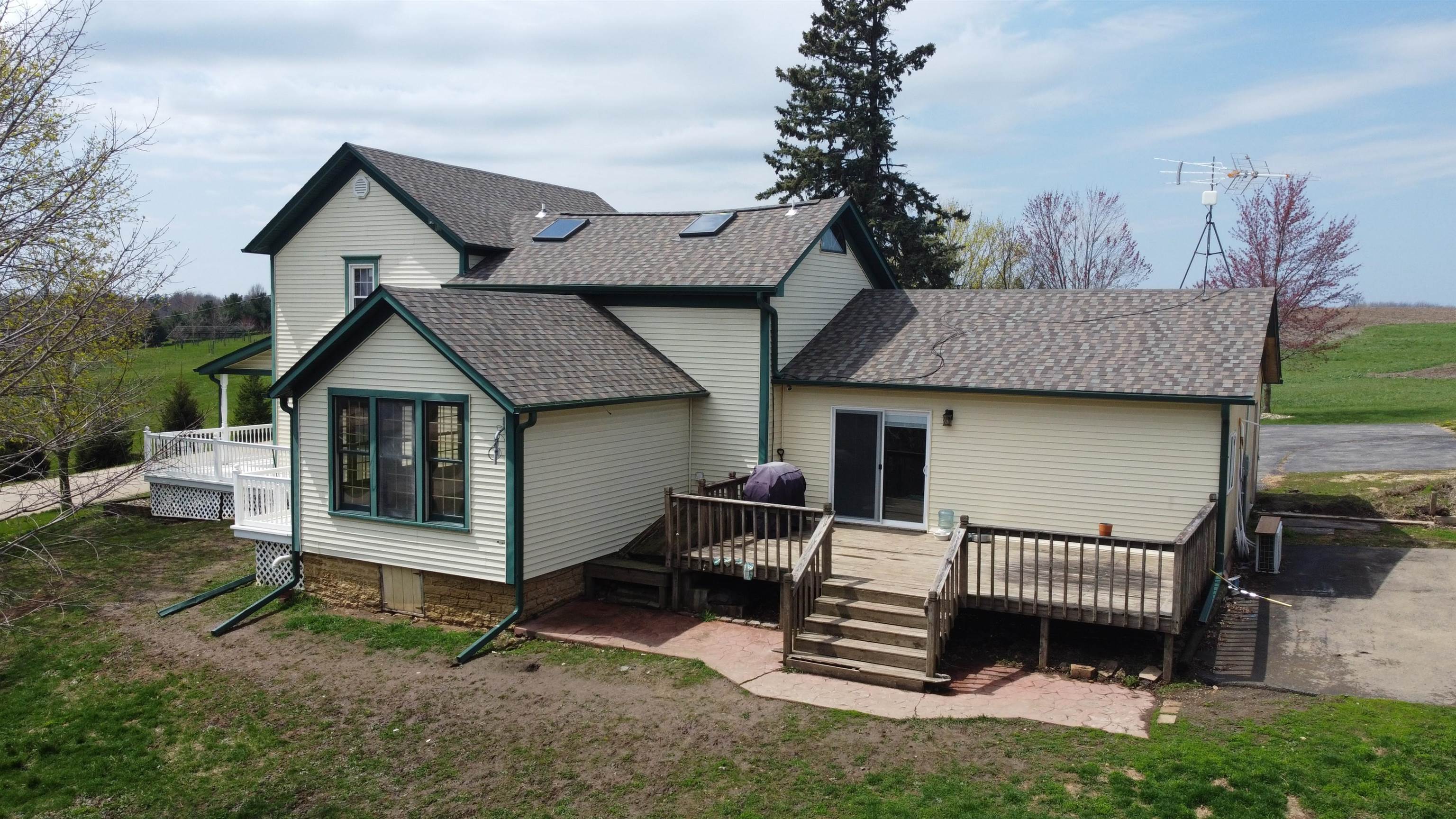 24205 Payne Road Shannon, IL 61078 - Photo 8 of 27
