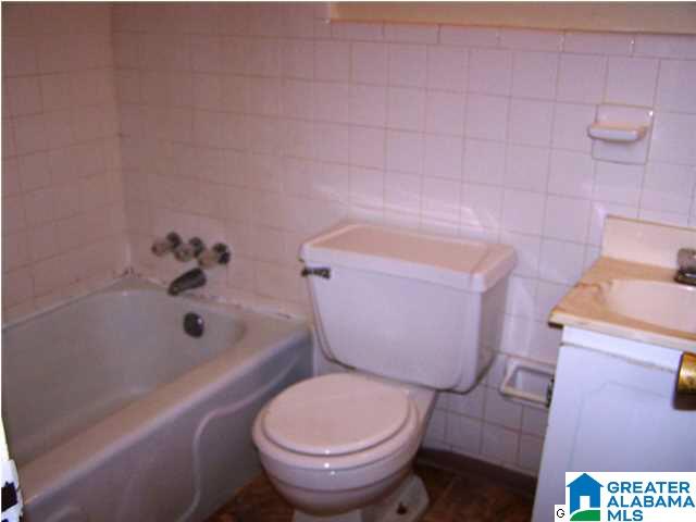 1006 Cherry Street Weaver, AL 36277 - Photo 13 of 27
