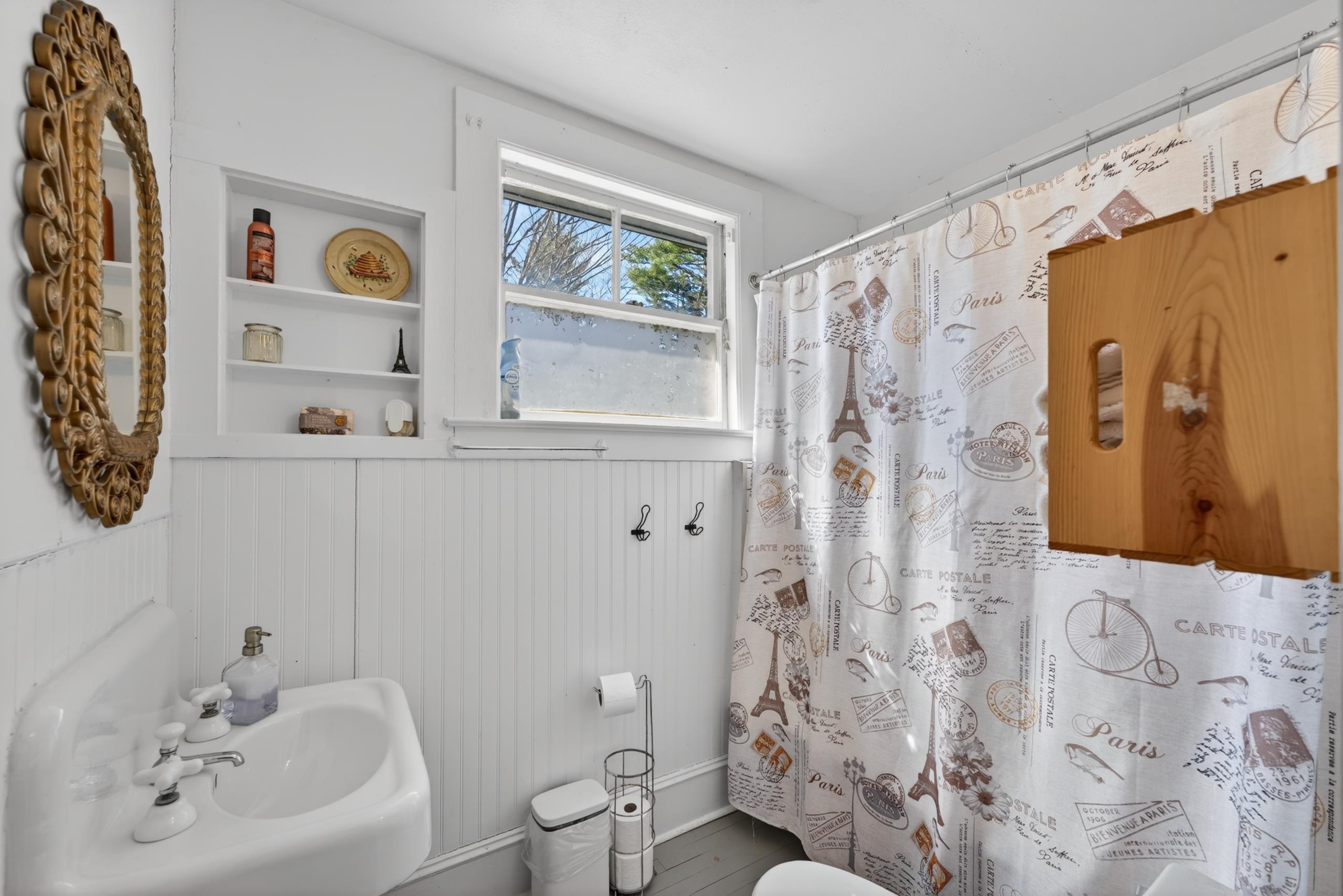 92 Pinewood Avenue Bethlehem, NH 03574 - Photo 33 of 59