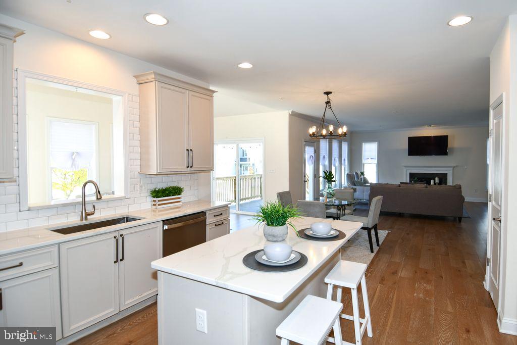 2013 Conley Court Silver Spring, MD 20904 - Photo 4 of 41 Kitchen