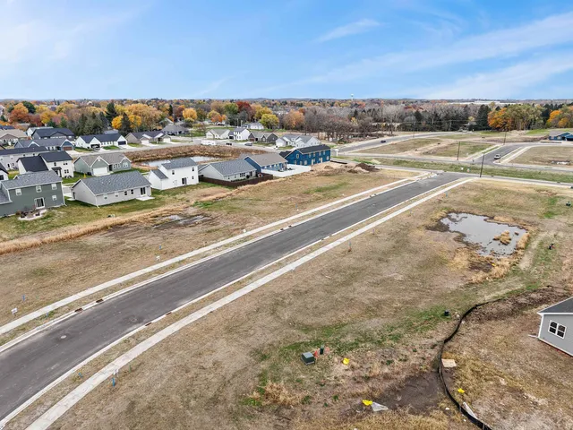 $119,900 | 351 Wild Rose, Stoughton, WI 53589