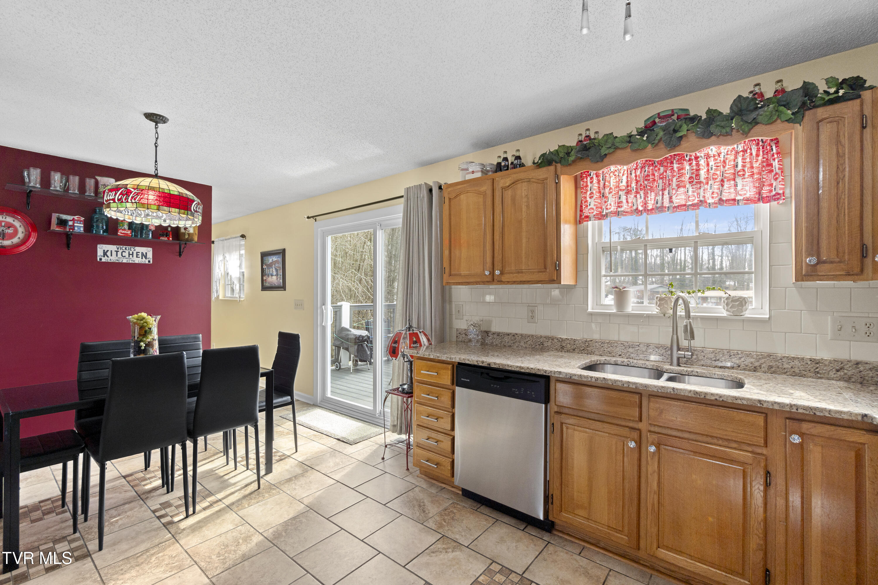 116 Maple Crest Greeneville, TN 37743 - Photo 10 of 44 DSC09593