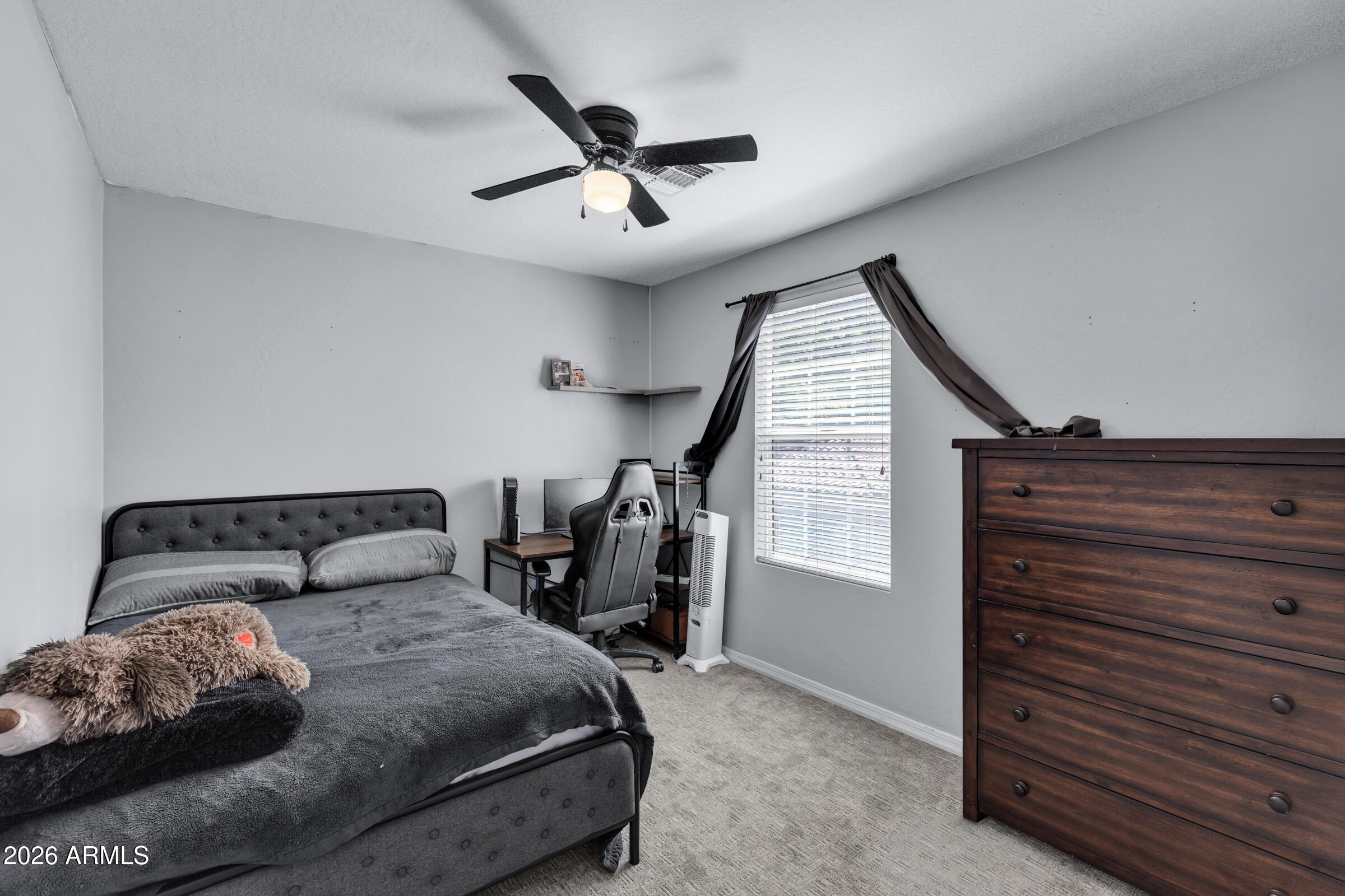 907 South Henry Lane Gilbert, AZ 85296 - Photo 19 of 29 907 S Henry Ln-20