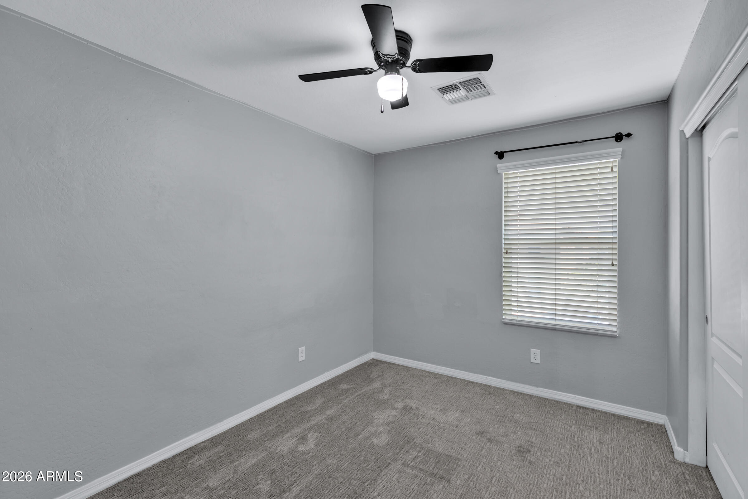 907 South Henry Lane Gilbert, AZ 85296 - Photo 20 of 29 907 S Henry Ln-21