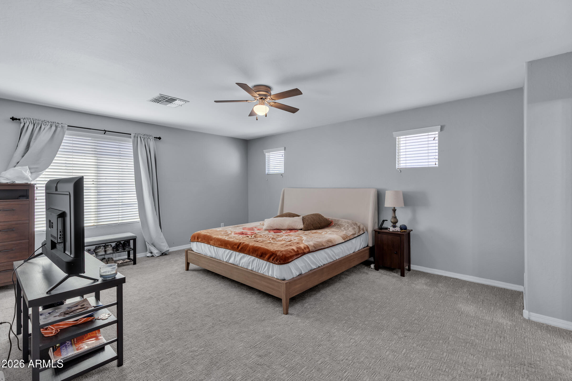 907 South Henry Lane Gilbert, AZ 85296 - Photo 22 of 29 907 S Henry Ln-23