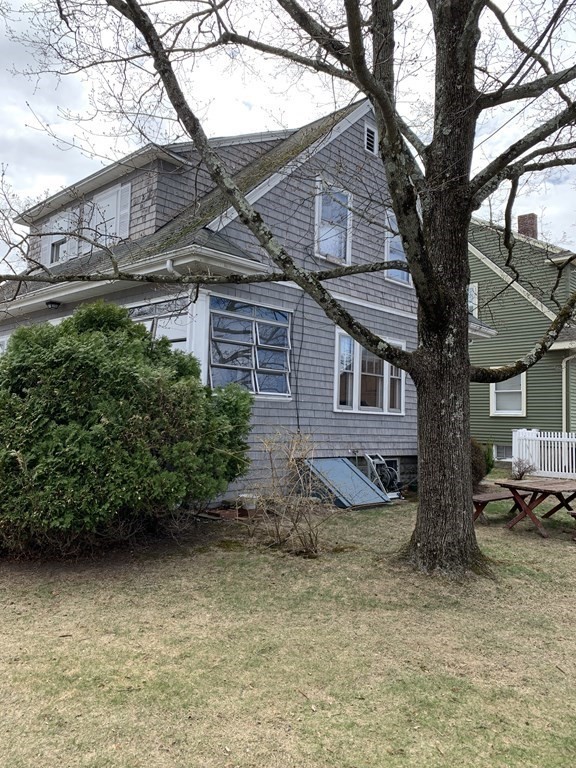 7 Wilson Road Stoneham, MA 02180 - Photo 3 of 41 Gallery Image 3