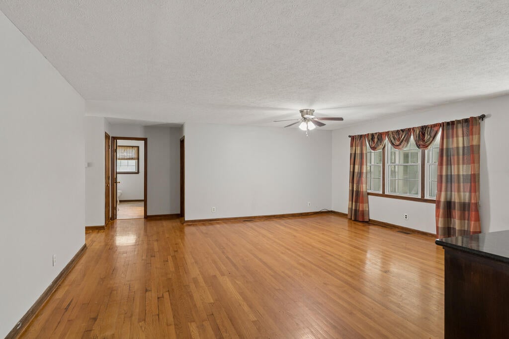 2395 Beulah Road Madisonville, KY 42431 - Photo 15 of 31 Gallery Image 15