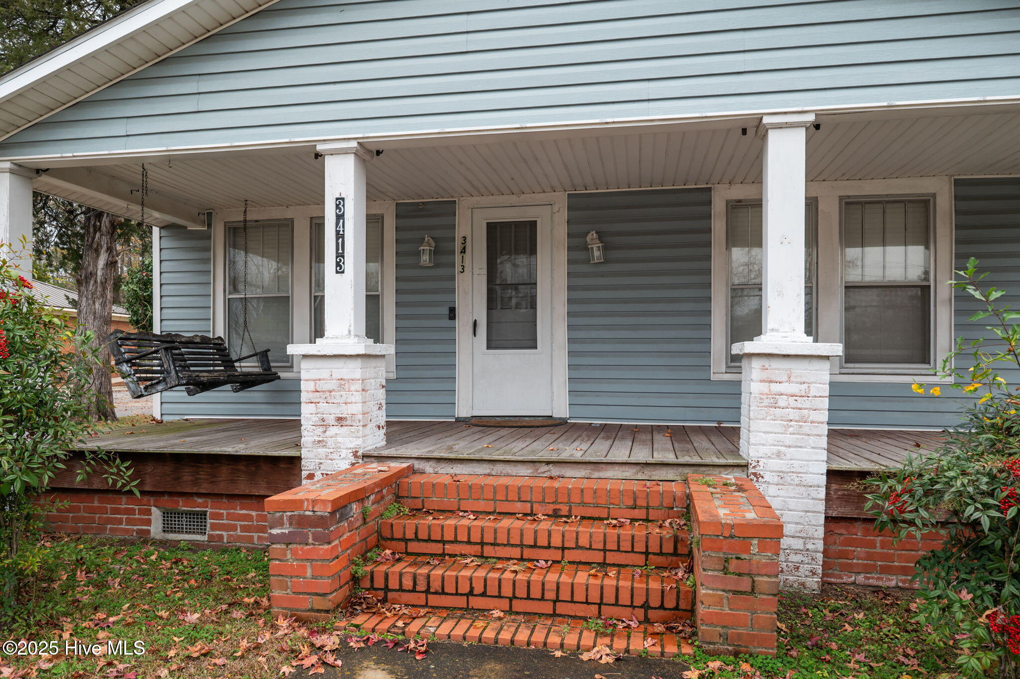 3413 Highway 17 Chocowinity, NC 27817 - Photo 3 of 46 5-web-or-mls-LHV_5475