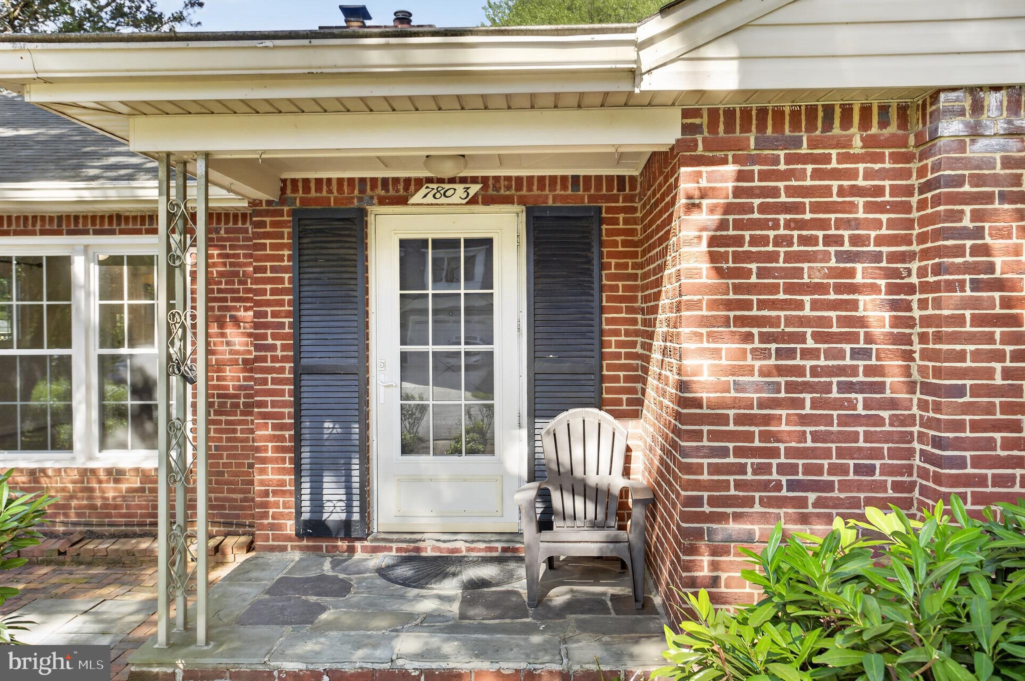 7803 Marbury Road Bethesda, MD 20817 - Photo 4 of 26