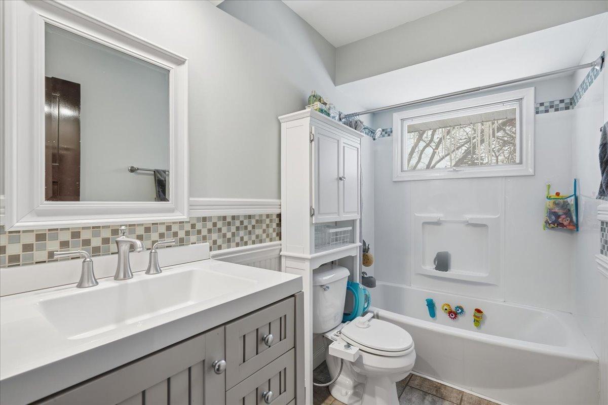 7048 Montrose Road Woodbury, MN 55125 - Photo 16 of 30