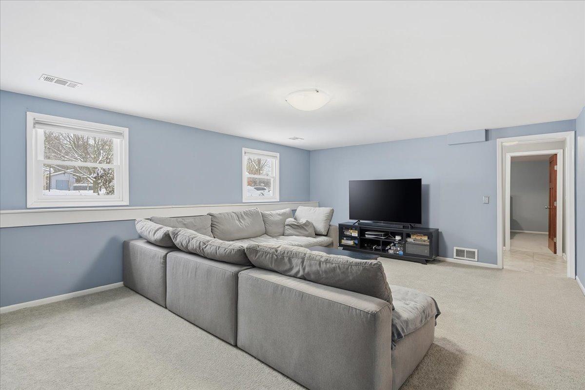 7048 Montrose Road Woodbury, MN 55125 - Photo 19 of 30