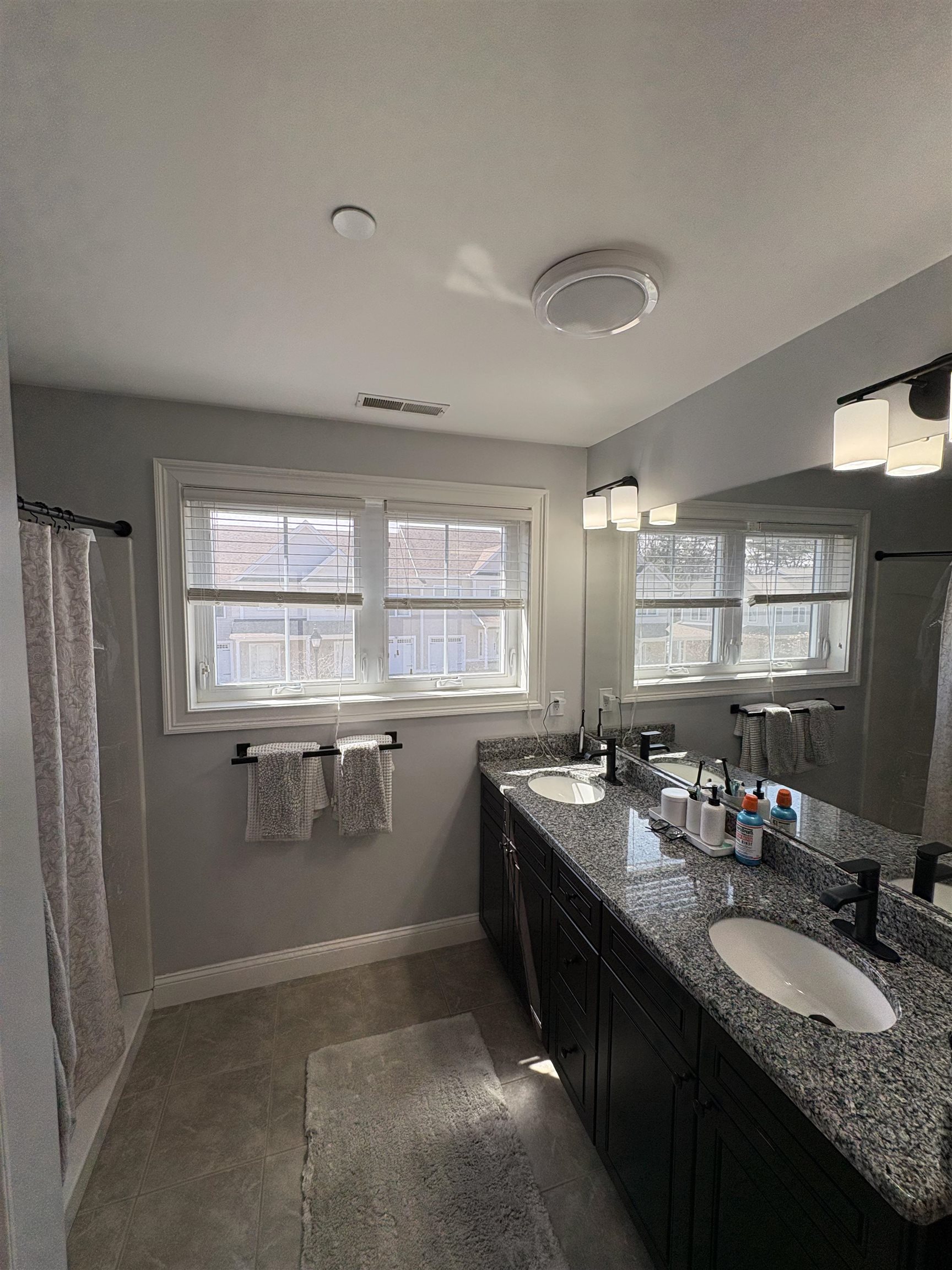 109 Woodview Way Manchester, NH 03102 - Photo 26 of 32