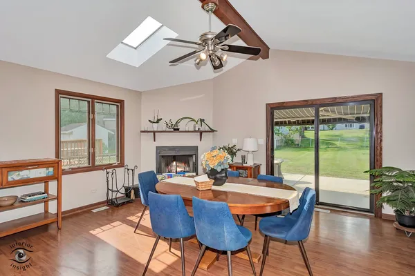 $345,700 | 8838 Oakwood Drive, Hickory Hills, IL 60457