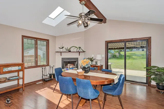 $349,900 | 8838 Oakwood Drive, Hickory Hills, IL 60457