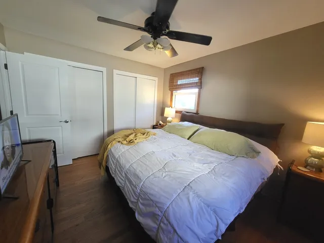 $349,900 | 8838 Oakwood Drive, Hickory Hills, IL 60457