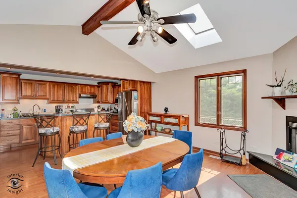 $345,700 | 8838 Oakwood Drive, Hickory Hills, IL 60457