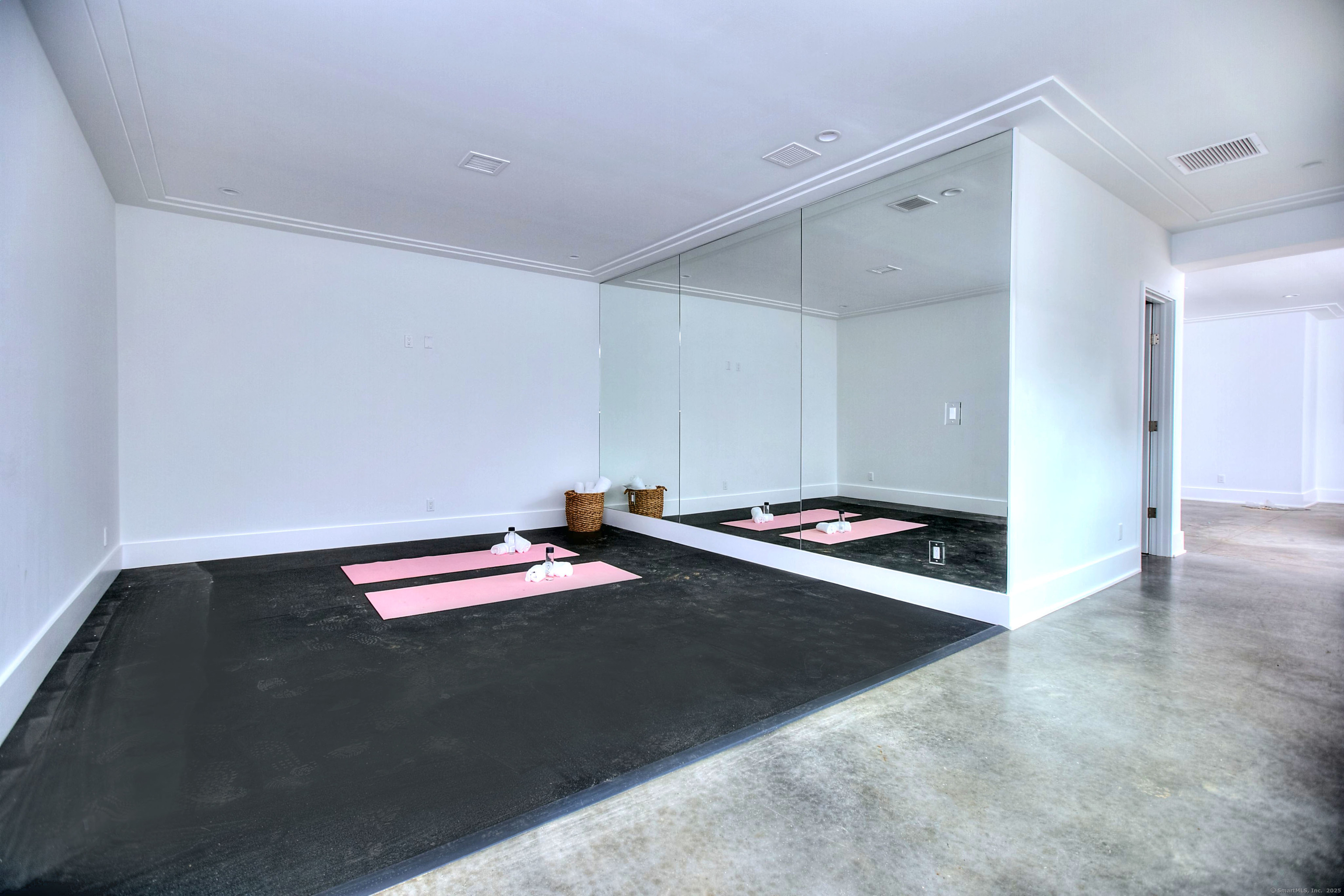 3 Hubbel's Lane Westport, CT 06880 - Photo 30 of 40 The lower level has your own private gym - no excuses!