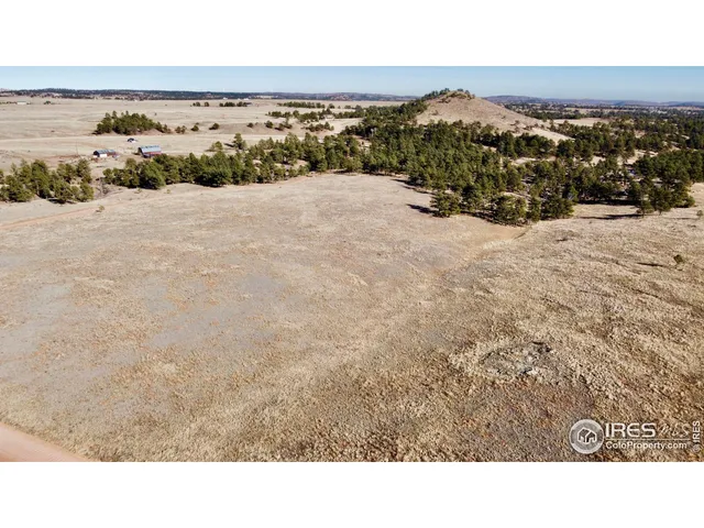 a view of an outdoor space