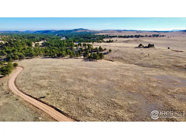 a view of a outdoor space