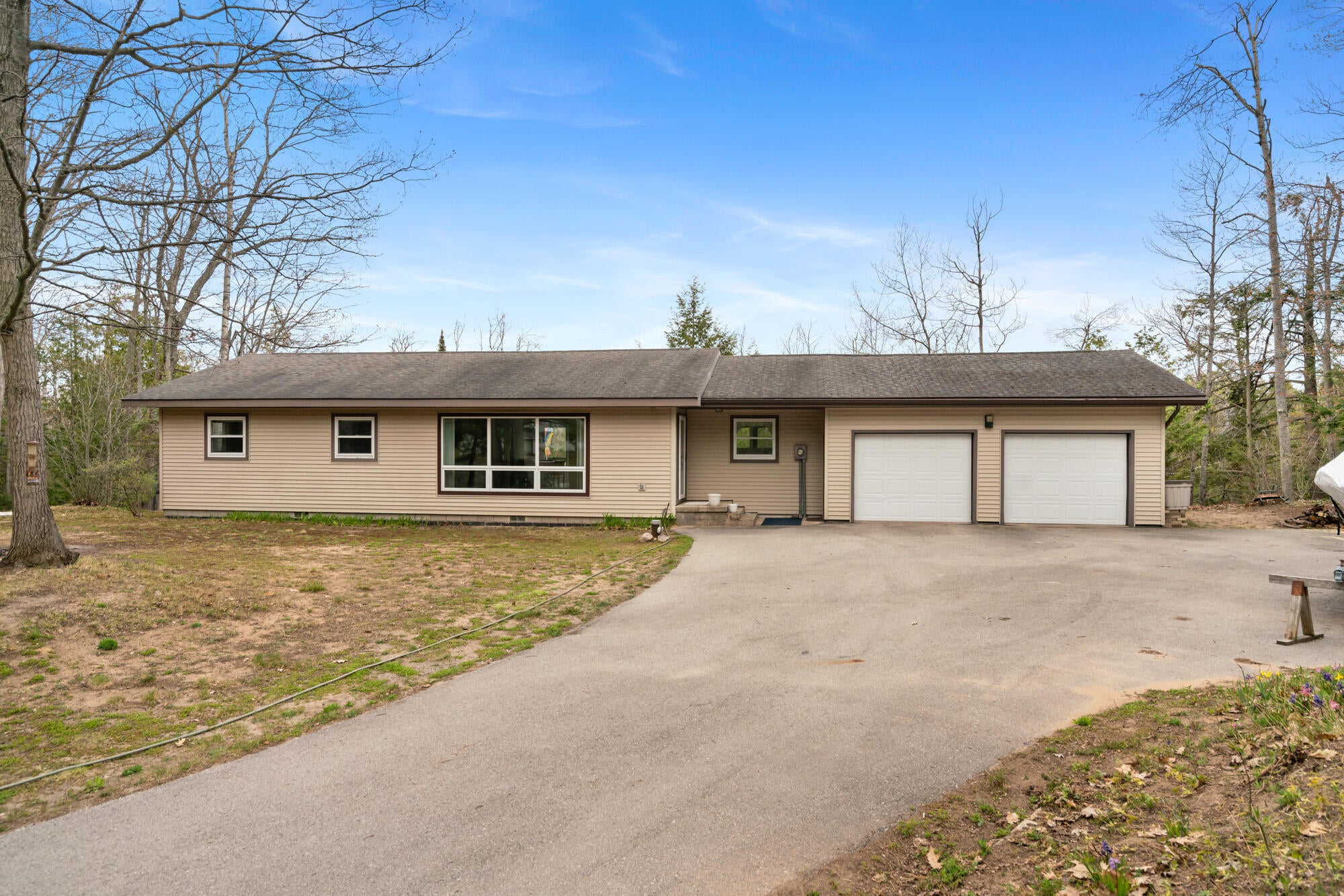 988 Ranch Road Indian River, MI 49749 - Photo 3 of 52 Front of home