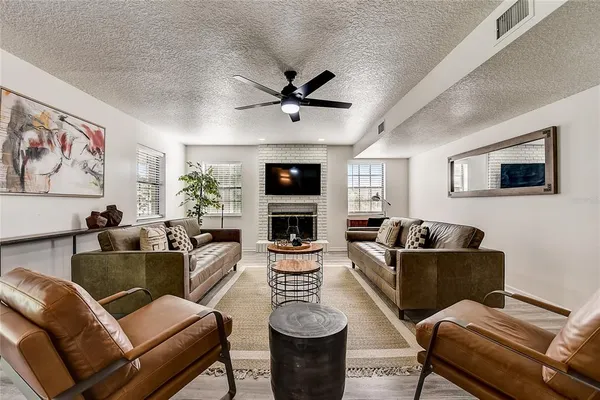 $670,000 | 2540 Albany Drive, Kissimmee, FL 34758