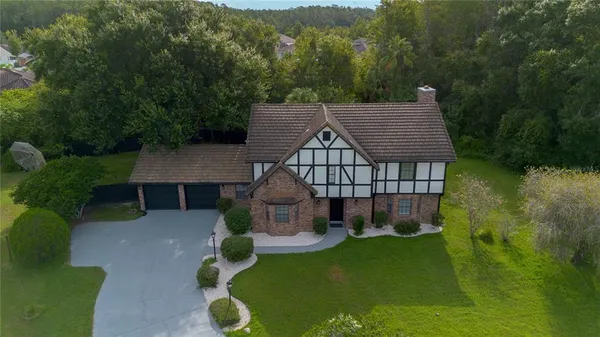 $670,000 | 2540 Albany Drive, Kissimmee, FL 34758