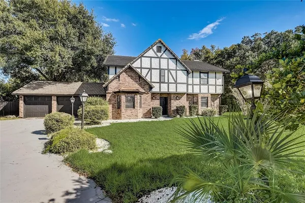 $670,000 | 2540 Albany Drive, Kissimmee, FL 34758