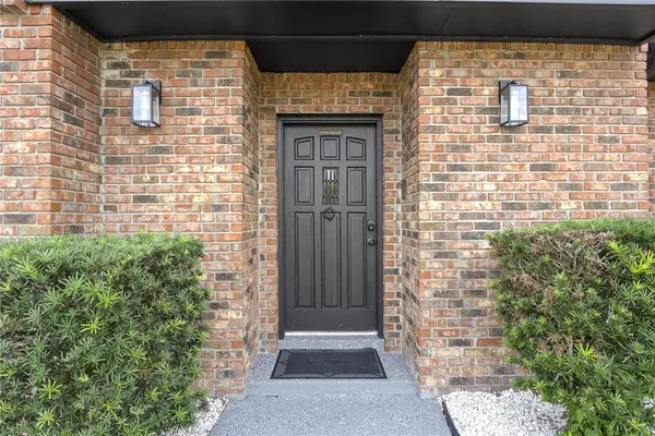 $670,000 | 2540 Albany Drive, Kissimmee, FL 34758