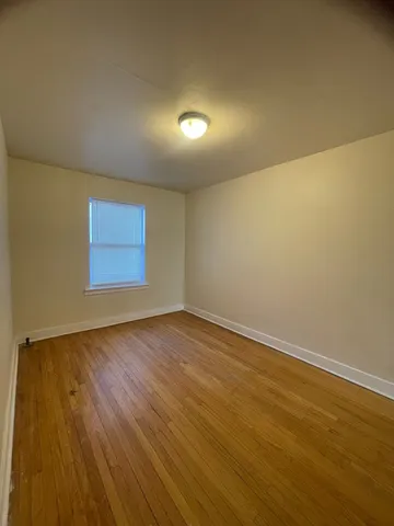 $1,300 | 7029 South Indiana Avenue, Unit 2E, Chicago, IL 60637