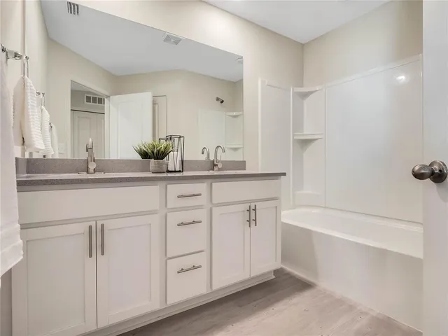 $2,649 | 2924 Oak Park Way, Unit 33, Orlando, FL 32822