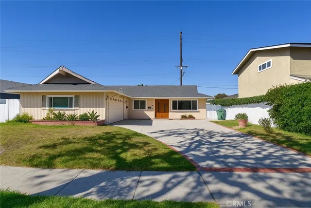 $1,299,000 | 6631 Walton Drive, Huntington Beach, CA 92647