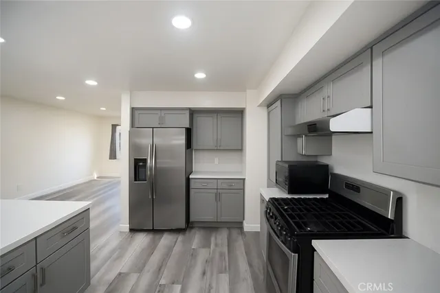 $1,299,000 | 6631 Walton Drive, Huntington Beach, CA 92647