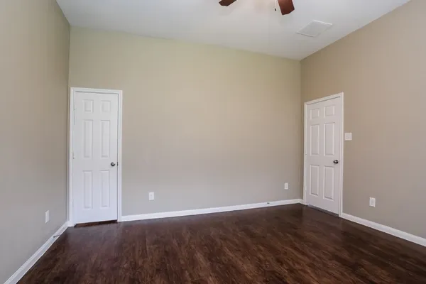 $1,799 | 13433 Raintree Drive, Montgomery, TX 77356
